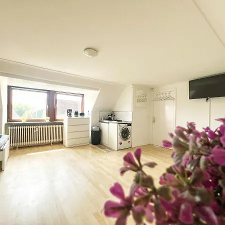 In Near Hamburg Apartment *